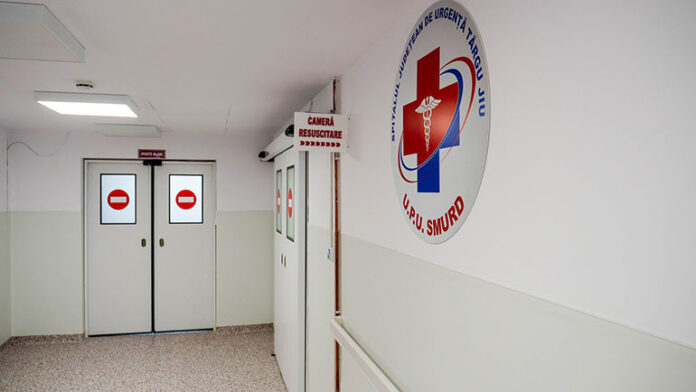 spital-upu-smurd4 Medicul de gardă de la UPU Târgu Jiu a fost lovit și stropit cu cafea de 7-8 aparținători, suferind o entorsă, după ce a încercat să salveze o pacientă care înghițise medicamente