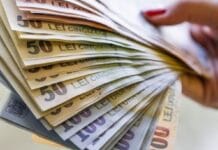 78.000 de lei pe lună pentru „publicitate”: Primăria Târgu Jiu plătește o firmă de construcții pentru servicii media 78.000 de lei pe lună pentru „publicitate”: Cum ajung banii Primăriei Târgu Jiu în presa prietenă a lui Romanescu