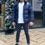 Fiul unui afacerist milionar din Dolj, reținut într-un mall din Craiova după ce a încercat să fure haine de 600 de lei Fiul unui afacerist milionar din Dolj, reținut într-un mall din Craiova după ce a încercat să fure haine de 600 de lei