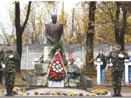 Ziua Eroilor 2026, comemorată la Târgu Jiu prin ceremonii militare și depuneri de coroane