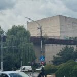 O persoană a urcat pe acoperișul Casei de Cultură și a pus autoritățile pe jar. Ce s-a întâmplat