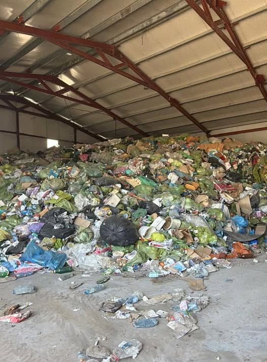 deseuri Amenzi de 100.000 de lei după un control al Gărzii de Mediu Gorj. Tone de deșeuri, abandonate la Bălești și Rovinari