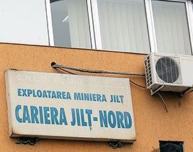 Accident mortal de muncă la Cariera Jilț Nord din Gorj. Un șef de echipă a murit după ce a căzut de la patru metri și a fost prins sub un element metalic Accident mortal de muncă la Cariera Jilț Nord din Gorj