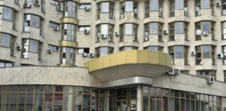 Protest la Finanțele Publice Gorj pentru a treia zi consecutiv