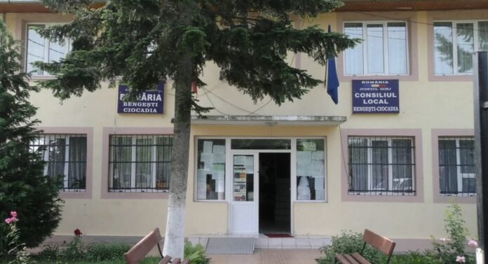 bengesti-ciocadia O comună din Gorj rămâne în beznă în fiecare noapte. Primăria a luat măsura din cauza facturilor la energie