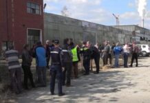 Firme controlate de Nicolae Sarcină, amendate cu 160.000 de lei de ITM Gorj. Angajații au protestat la Rovinari după luni fără salarii Firme controlate de Nicolae Sarcină, amendate cu 160.000 de lei de ITM Gorj. Angajații au protestat la Rovinari după luni fără salarii